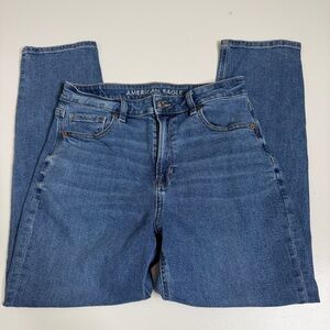 American eagle mom jeans size 8 high rise blue stretch